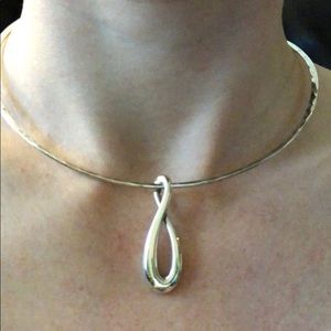 James Avery twist pendant